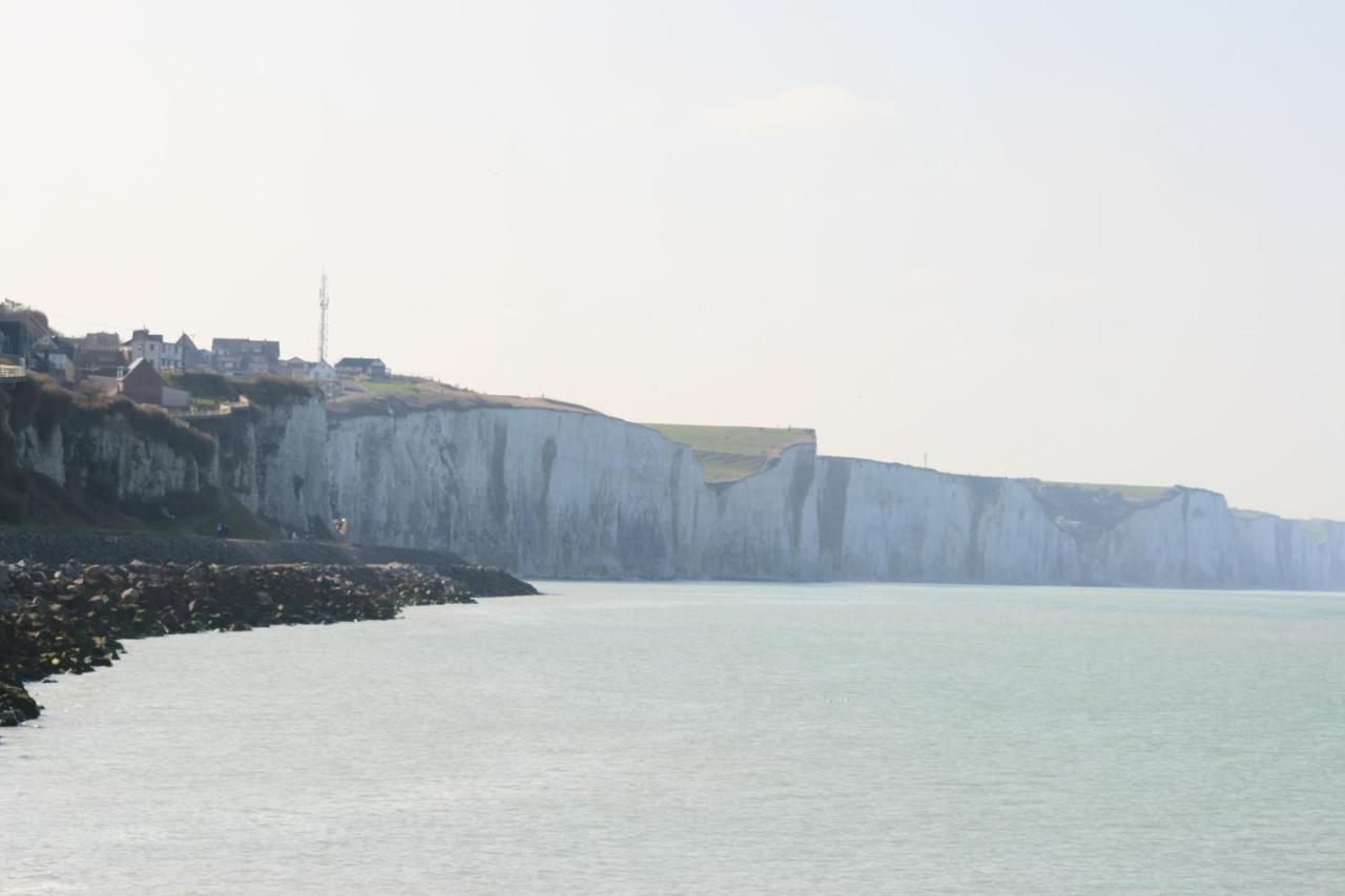 A Cote De La Mer Ault Luaran gambar