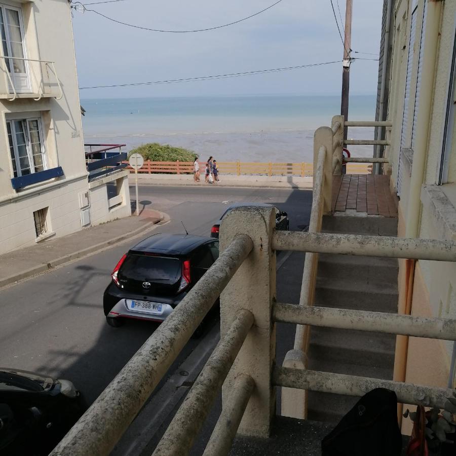 A Cote De La Mer Ault Luaran gambar