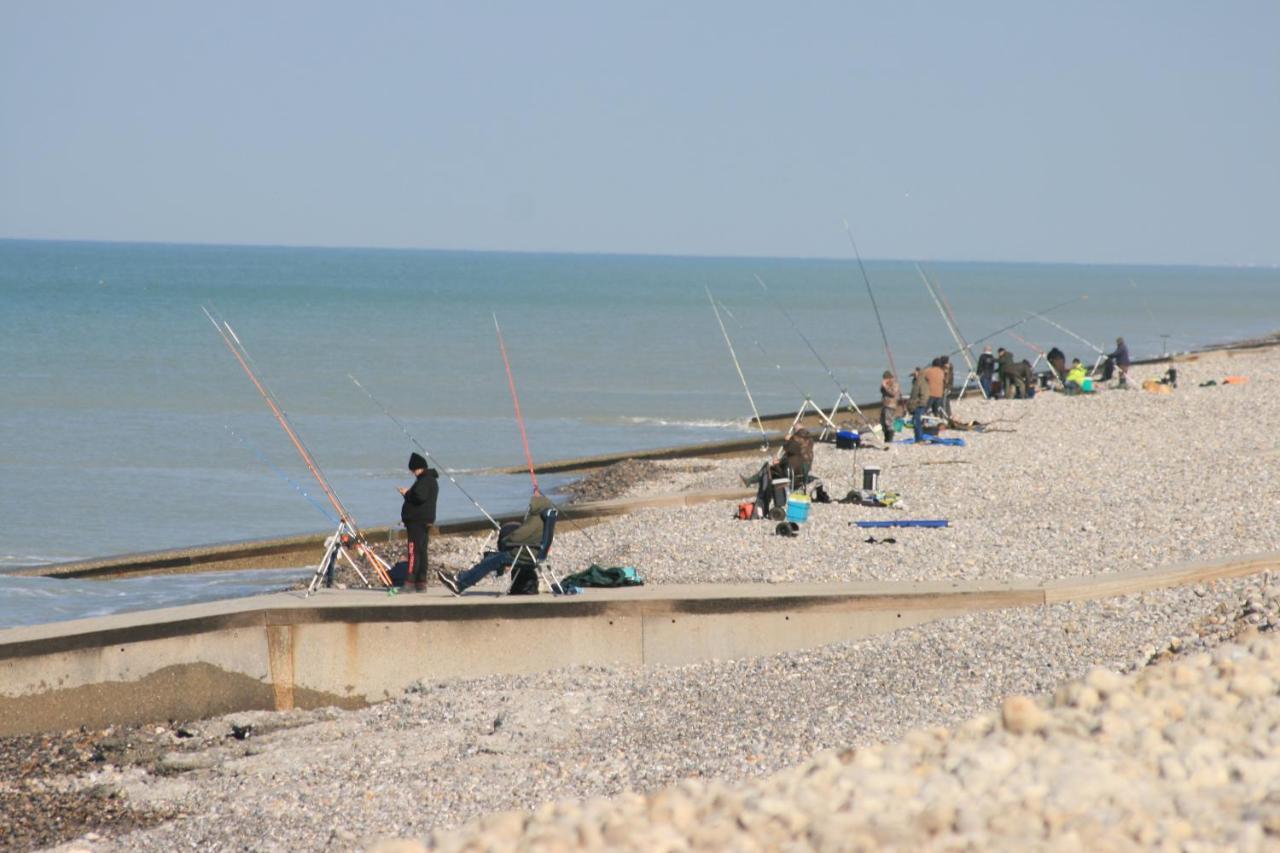 A Cote De La Mer Ault Luaran gambar